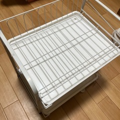 ニトリ　水切りラック　2段　洗い物置き　食器乾燥受け皿　食器置き　