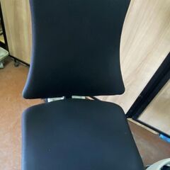 イトーキ　エフチェア　2脚セット　座面高さが調整不可の画像