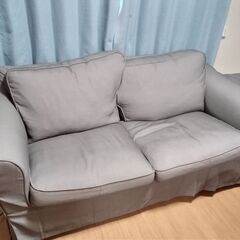 IKEA ソファ2人掛け 下に降ろして下さい。報酬4千円