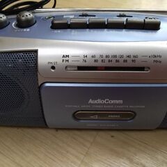 ラジカセ　カセットテープ　ラジオ