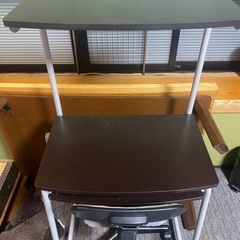 パソコンデスク、回転チェアーセット❗️