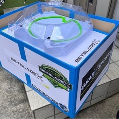 ベイブレードX スタジアム台の画像