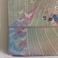 帯 正絹 玉虫色文様 着物 孔雀花蝶文 金銀糸 ピンク系　帯　成人式　孔雀　蝶々　刺繍　玉虫色　パーティー　卒業式　入学式　結婚式　の画像