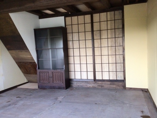 倉庫、事務所、作業場に県道沿い　駐車場あり