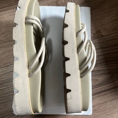 厚底サンダル　ローリーズファーム  の画像