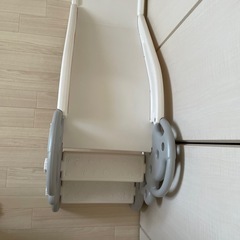 滑り台の画像