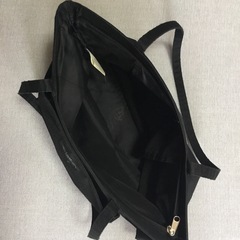 ショルダーバッグの画像