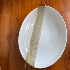 深みのある皿　オーバルの画像