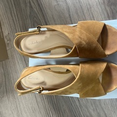 Clarks クラークス　レディースサンダル　箱付き