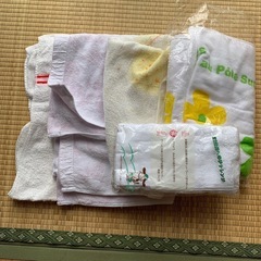 パンツ、シャツ、タオル、モンベル差し上げますの画像