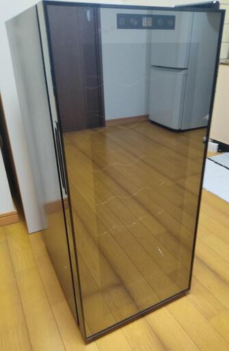 ワインセラー(最大18本保管可能)