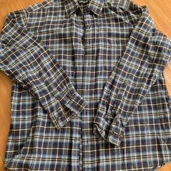 中古　ユニクロメンズシャツ　決まりました