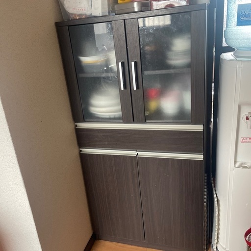 最終値下げ。本日限り食器棚　キッチン棚