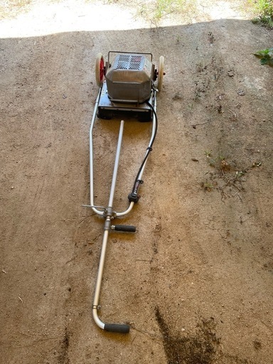 キョーリツ　手押し草刈り機