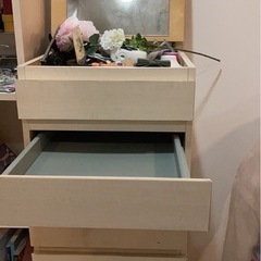 IKEA マルム　イケア　チェスト　鏡付きの画像