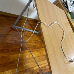 パソコンデスクの画像