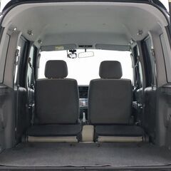 仕事に遊びにも大活躍の一台！荷室も綺麗♬の画像