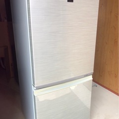 SHARP2D冷蔵庫2011年の画像