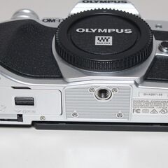 OLYMPUS/OM-D E-M10 Mark III/ボディ/ミラーレス一眼 ④の画像