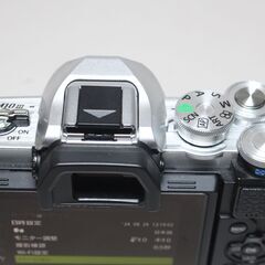 OLYMPUS/OM-D E-M10 Mark III/ボディ/ミラーレス一眼 ④の画像