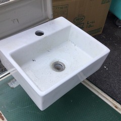 スクエア　手洗い洗面器　　の画像