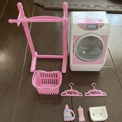 リカちゃん洗濯機（スイッチを押すと回ります）