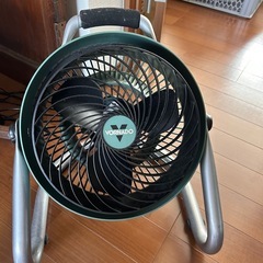 8/31まで！ボルネード サーキュレーター タフモーター 35畳...
