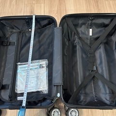 スーツケース　機内持込サイズ　の画像
