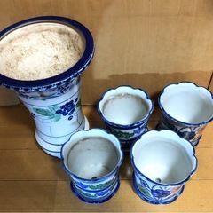 ハンドペイント レトロな陶器の植木鉢5個セットの画像