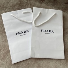 PRADAショッパー2枚⭐️