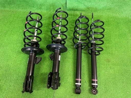 新車外し品 純正NHP10 アクア AQUA ノーマル サスペンション 1台分