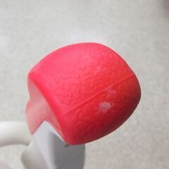 アロン化成 安寿 折りたたみシャワーベンチ FSフィット 536-056 レッド 楽おり シャワーチェア 介護用品 イス 肘付き 札幌市 屯田店の画像
