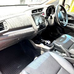 ２７年式★フィットハイブリッド★衝突軽減ブレーキ★２年車検・２年保証付き！下取り可能！の画像