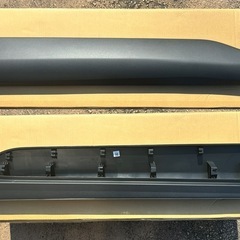 【新車外し】カローラクロス ZVG16外し サイドドアガーニッシ...