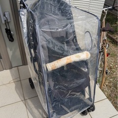 ベビーカー　コンビ　レインカバーやドリンクホルダー付き！の画像