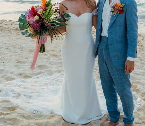 Pronovias マーメイドスタイルのウェディングドレス