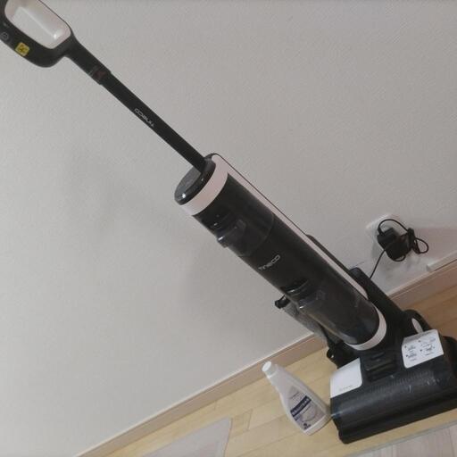 ティネコ　乾湿両用掃除機