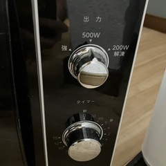 シンプルな電子レンジの画像