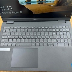 Latitude 3520の画像