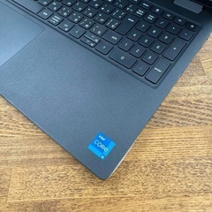 Latitude 3520の画像