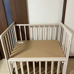 受取者確定済【取りに来てくれる方限定】ベビーベッド、ベビー布団(横60×縦90)の画像