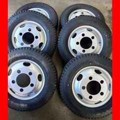 【トラック用スタッドレス】新品タイヤ[205/75R16 113/111L LT] 未使用TOPYホイール