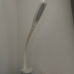 desk lightの画像