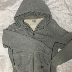 ナイキ　パーカーの画像