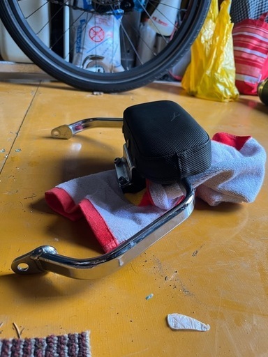 バイク背もたれ　
