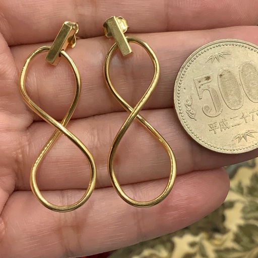 K18 18金　デザインピアス　大きめ　2.9g