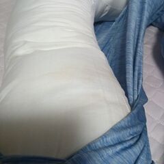 ハグモッチ　正規品　ヒトをダメにするクッション　寝相の悪いお子様に　枕　クッションの画像