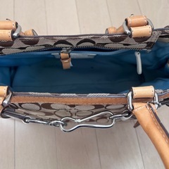 ☆COACH☆コーチハンドバッグシグネチャー 通勤 通学 ママバッグの画像