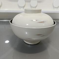 フタつきお椀の画像