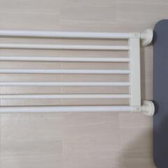 突っ張り棚の画像